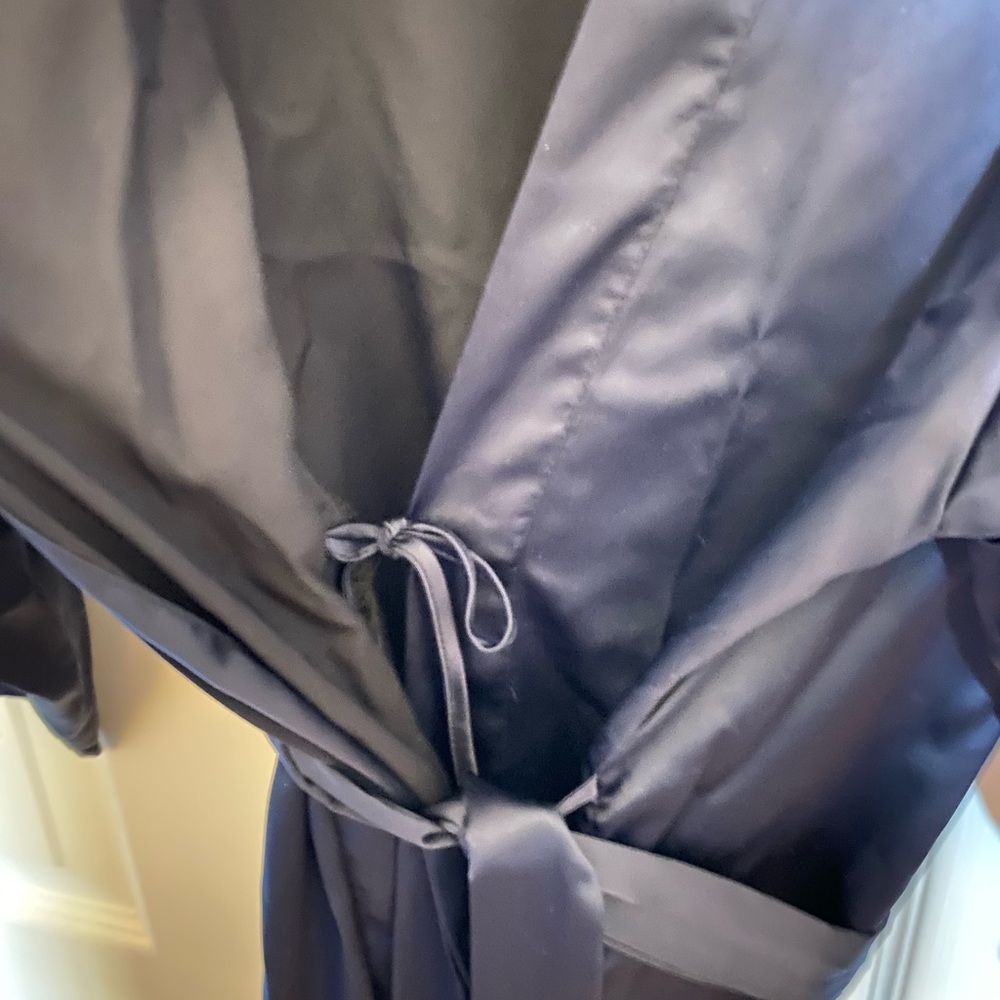 Navy Blue Satin Robe - Picture 3 of 4